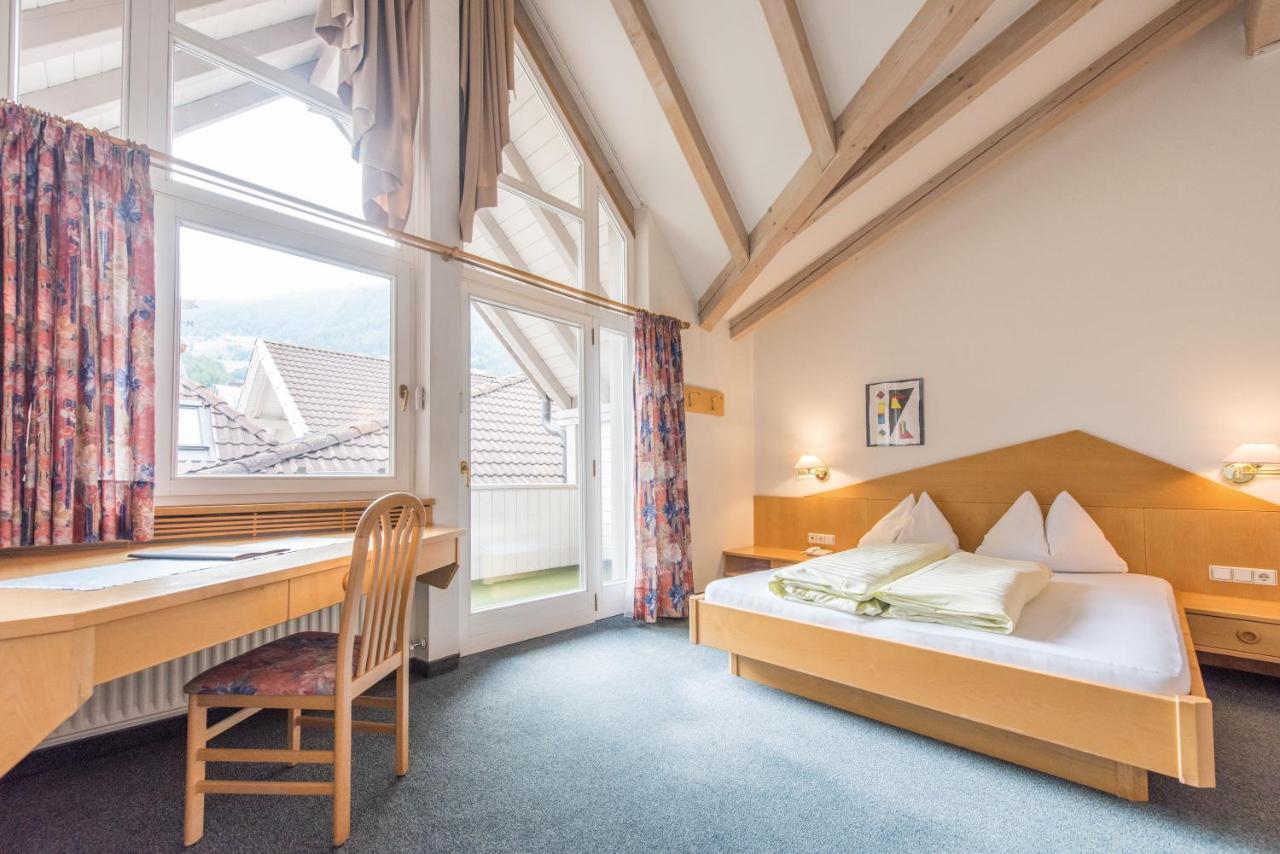 Hotel Fronza - Your Hike & Mountain Home Lutago Eksteriør billede
