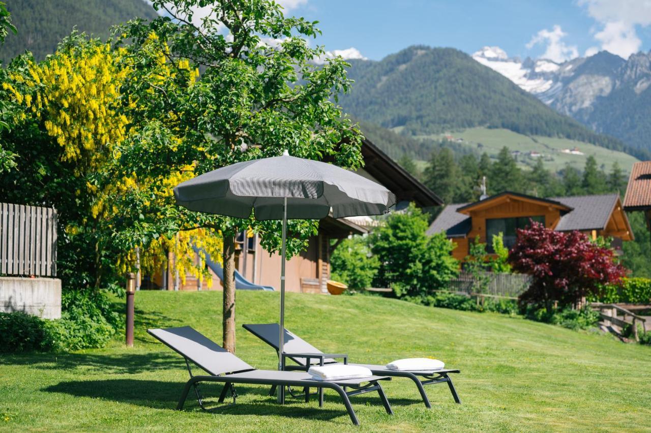 Hotel Fronza - Your Hike & Mountain Home Lutago Eksteriør billede